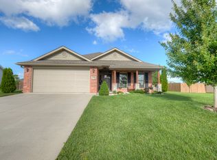 2709 Jefferson Ave, Joplin, MO 64804