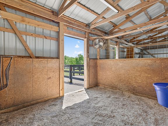 62nd image of 157 Giles Ln