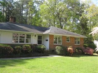 403 S Valley Rd, Southern Pines, NC 28387