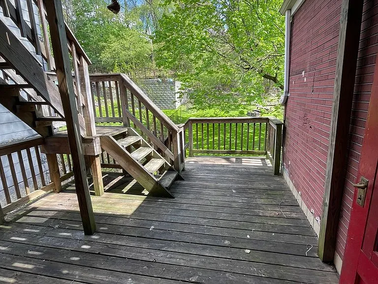 642 Forest Ave — Photo 4
