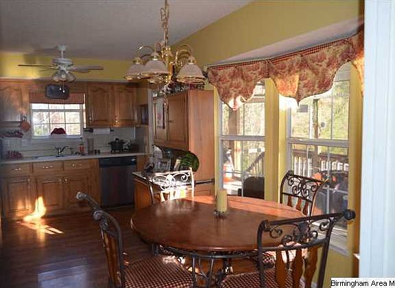 5th image of 7501 Ashton Pl