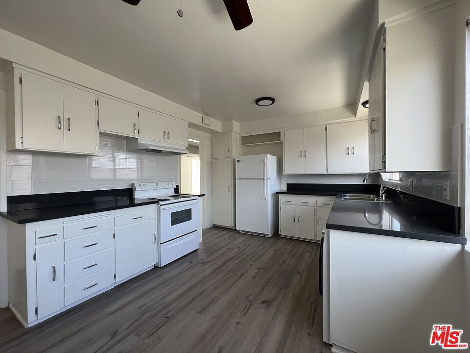 1st image of 710 S Saint Andrews Pl #11