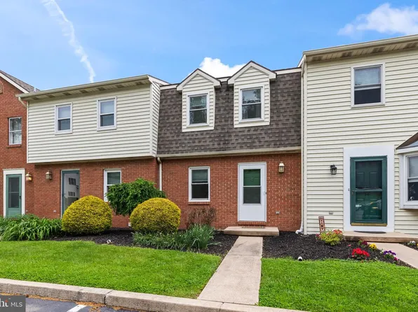 13 Garden Ct, Elizabethtown, PA 17022