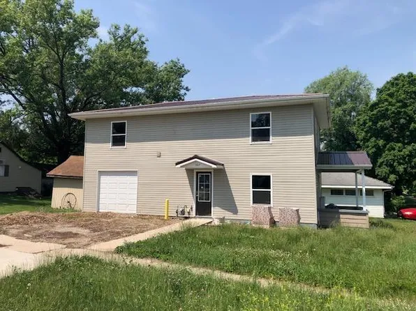 507 King St, Gladbrook, IA 50635
