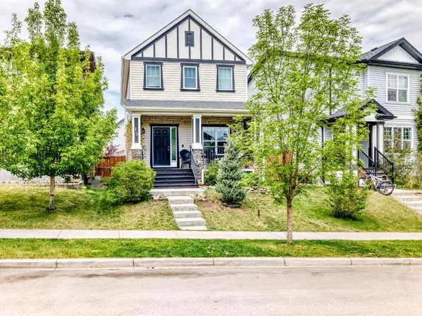 10 N Reunion Grv NW, Airdrie, AB T4B 0Z7