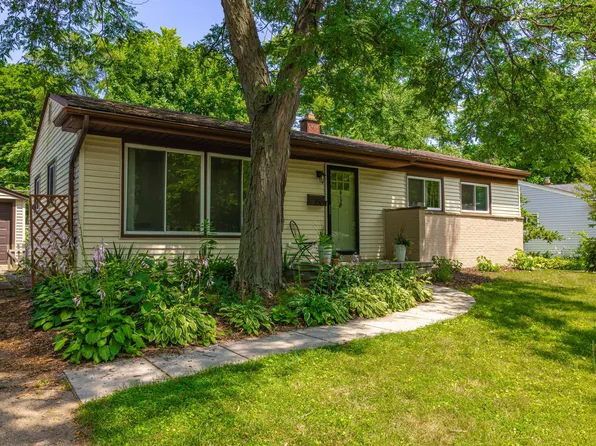 2703 Towner Blvd, Ann Arbor, MI 48104