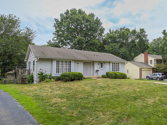 3rd image of 9215 Mastin Dr