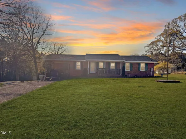 3032 Federal Rd, Benson, NC 27504