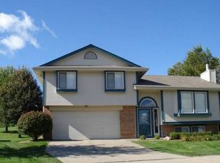 2924 N 155th Cir, Omaha, NE 68116