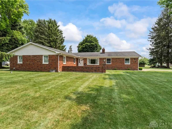 1470 Troy Urbana Rd, Troy, OH 45373