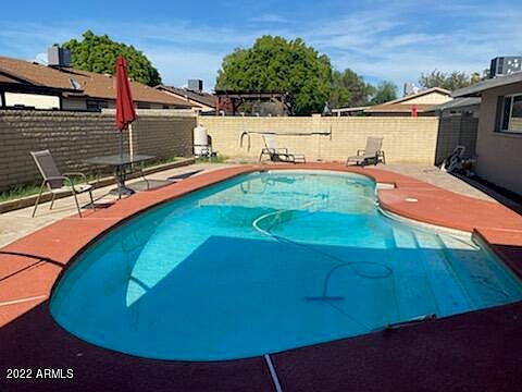 1st image of 6834 W Vermont Ave