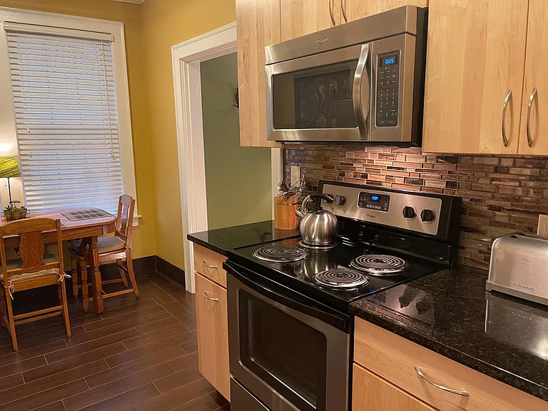 1154 Jefferson St #C — Photo 15