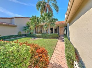 2377 Harbour Oaks Dr, Longboat Key, FL 34228