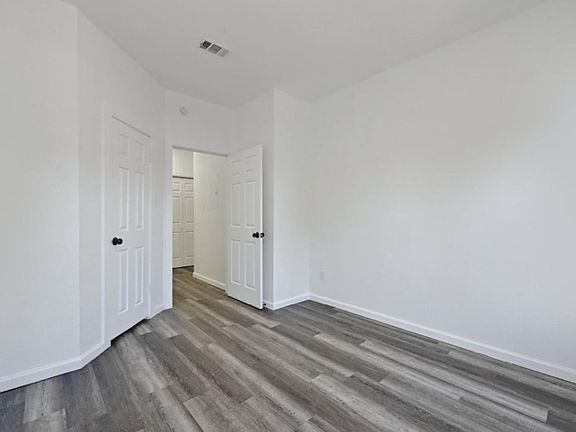 5th image of 9508 Kempler Dr APT C