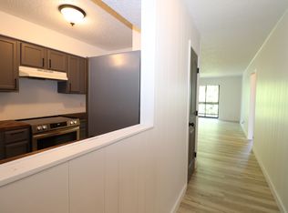 122 Fairway Ave #124, Monett, MO 65708