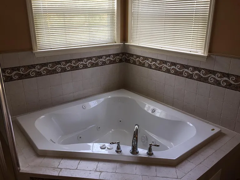 29 Carriage Dr — Photo 10