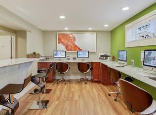 1130 SW 139th St #211, Seattle, WA 98166