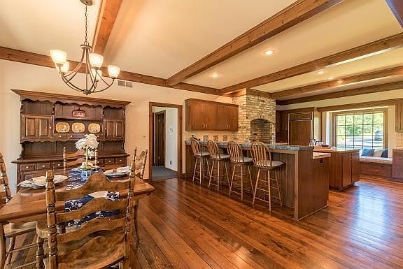 Country Kitchen With Snack Bar