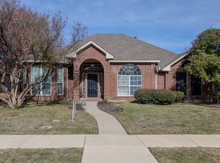 1653 Glenmore Dr, Lewisville, TX 75077