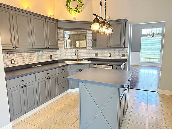4th image of 129 Belay Way