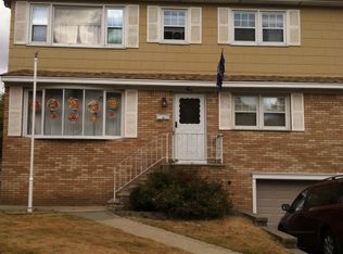 9 Jamie Ct, Bloomfield, NJ 07003