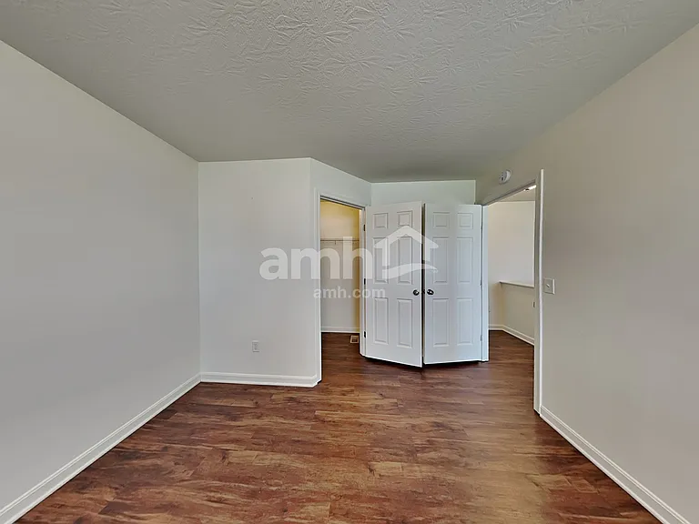 6718 Waverly Park — Photo 16