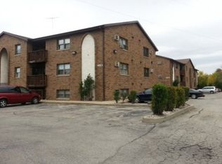 1161 Gillingham Rd #B2, Neenah, WI 54956