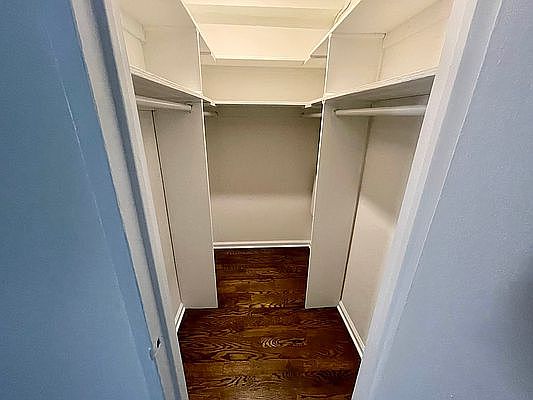 5th image of 157 E 57th St APT 14F