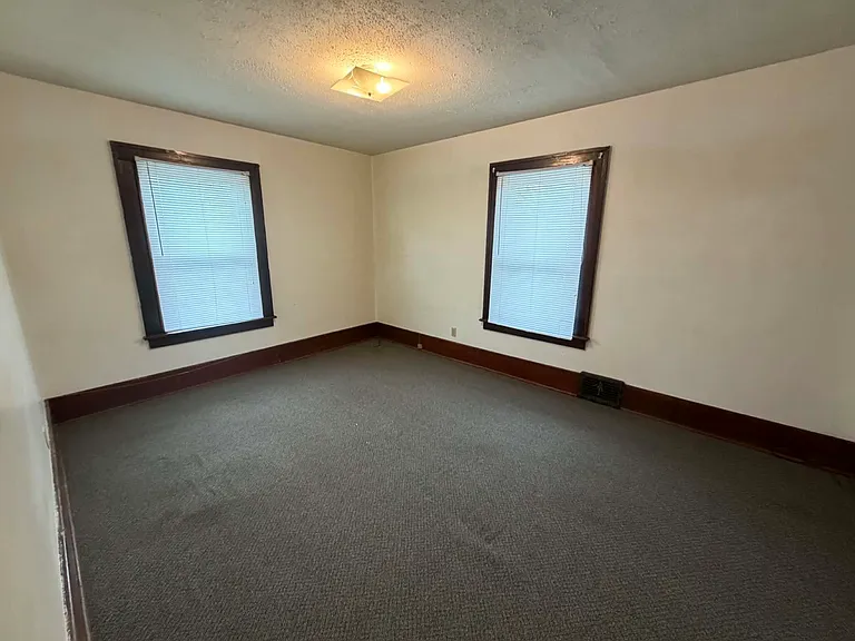 304 W State St #2 — Photo 4