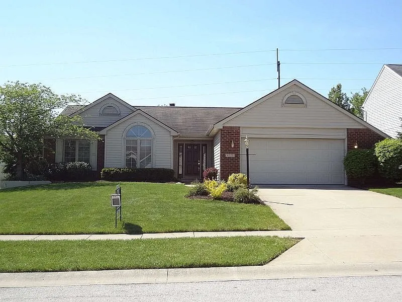 6220 Headwaters Trl photo 1