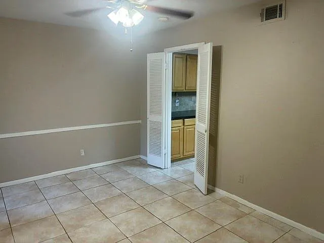 3 bed, 2.0 bath, 1312 sqft, $1,800 — Photo 3