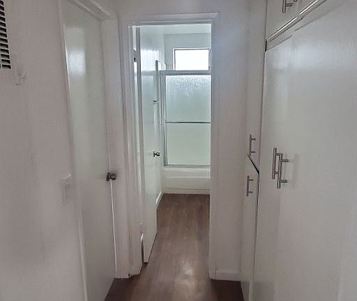 2nd image of 3414 Mentone Ave APT 1