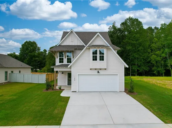 143 Firefly Ln, Opelika, AL 36804
