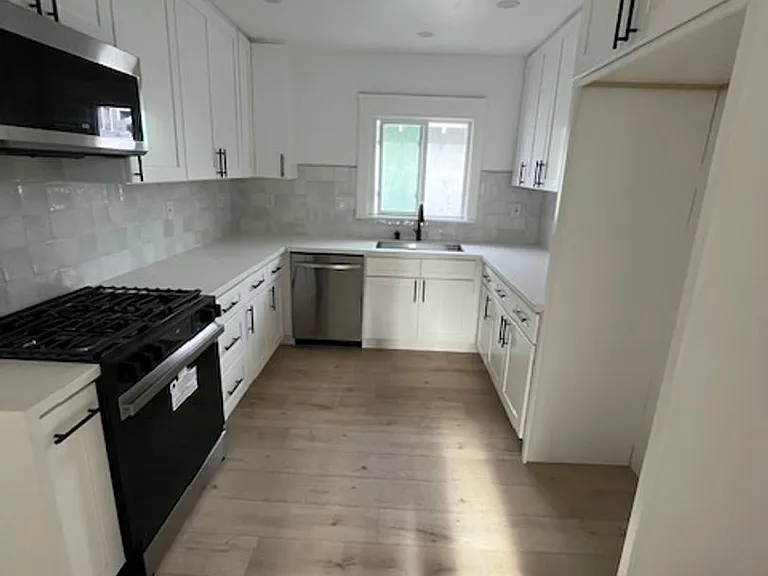 109 E Alberta St — Photo 12