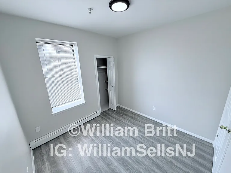 67 Brinkerhoff St #4D — Photo 16