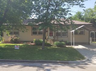 34 W Mockingbird Ln, Sapulpa, OK 74066