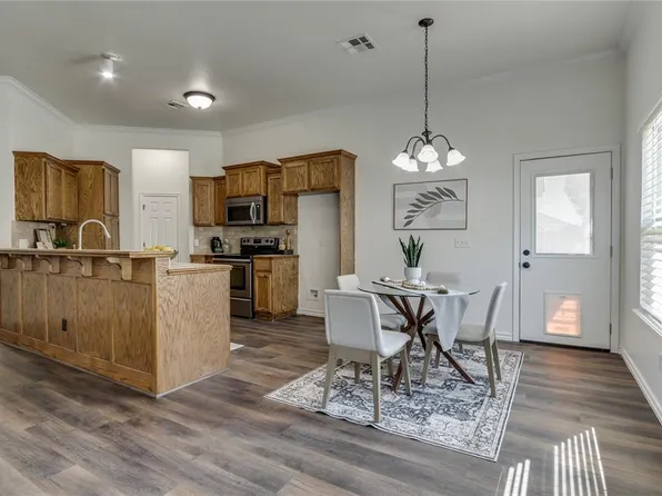 2176 Melody Dr, Edmond, OK 73012