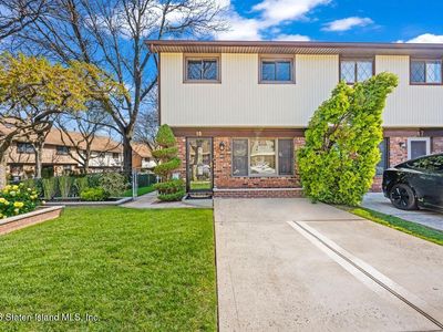 15 Hickory Cir, Staten Island, NY, 10312