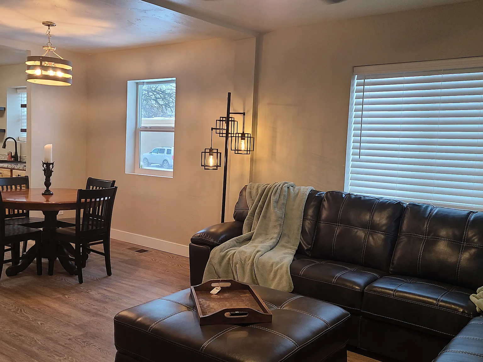 2 bed, 1.5 bath, 1100 sqft, $2,300 — Photo 3