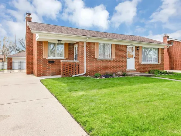 31451 Palomino Dr, Warren, MI 48093