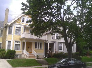 2847 N Hackett Ave, Milwaukee, WI 53211