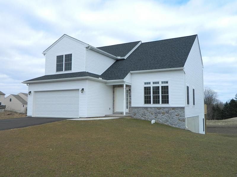 1st image of 8 Oldfield Ave #L-0025