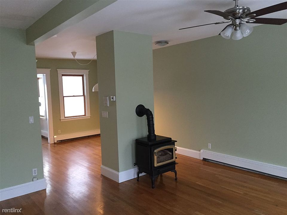 Unit 2, living/dining area