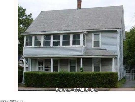 1st image of 32 Orchard St