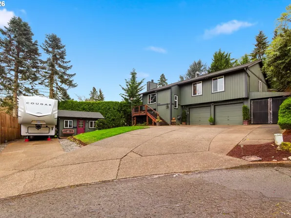 17395 SE Wiles Ct, Gladstone, OR 97027