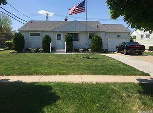 143 Imperial Dr, Amherst, NY 14226