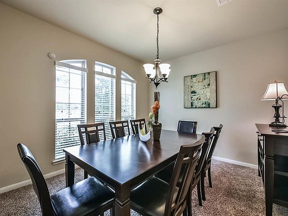 5th image of 2443 Porto Way