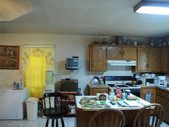 5th image of 2229 N 83rd St