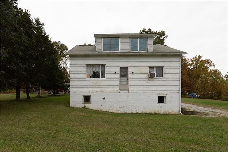 629 Englishman Hill Rd, Connellsville, PA 15425 Zillow