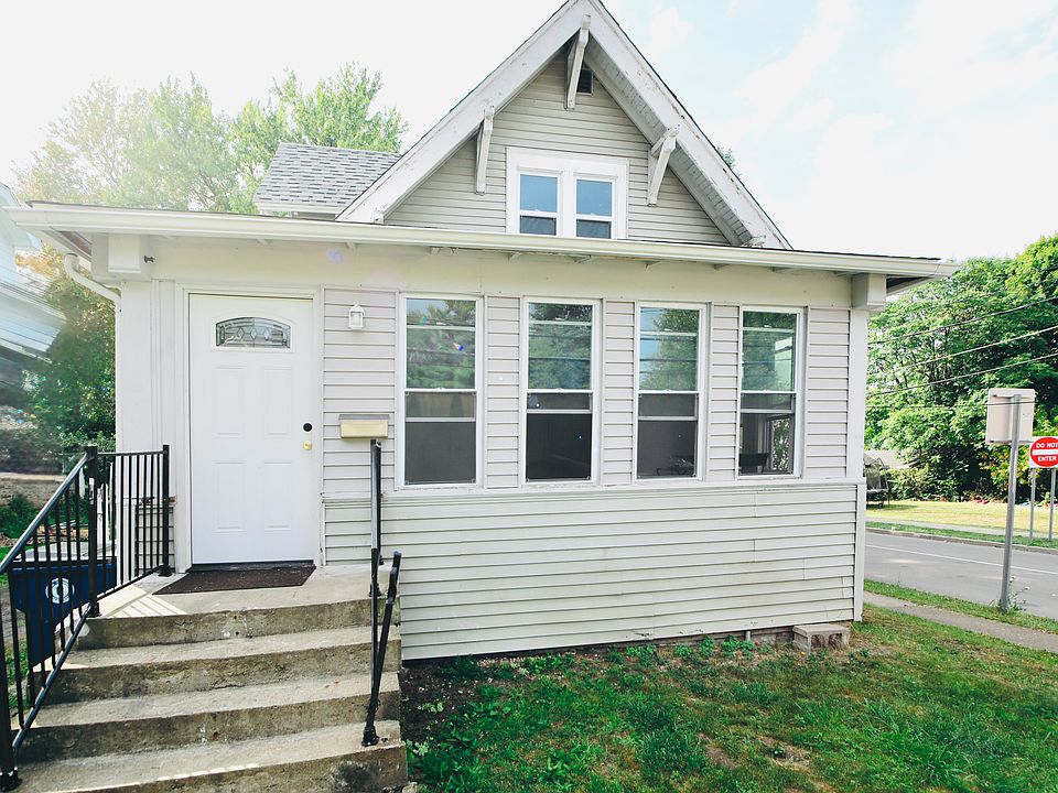 1st image of 3912 Bailey Ave #1